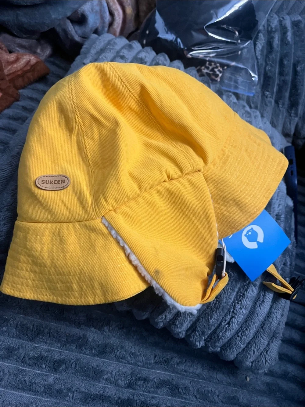 N/A bright yellow